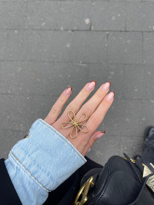 Mini Lou Flower Ring - Gold