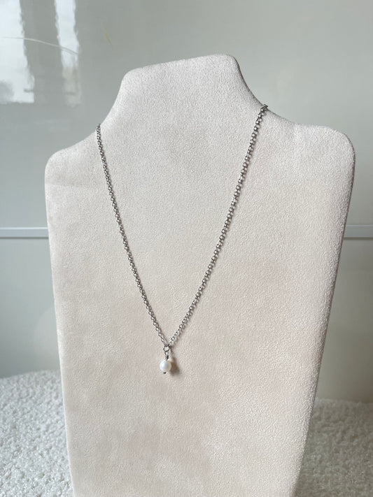 Necklace 16 - Silver