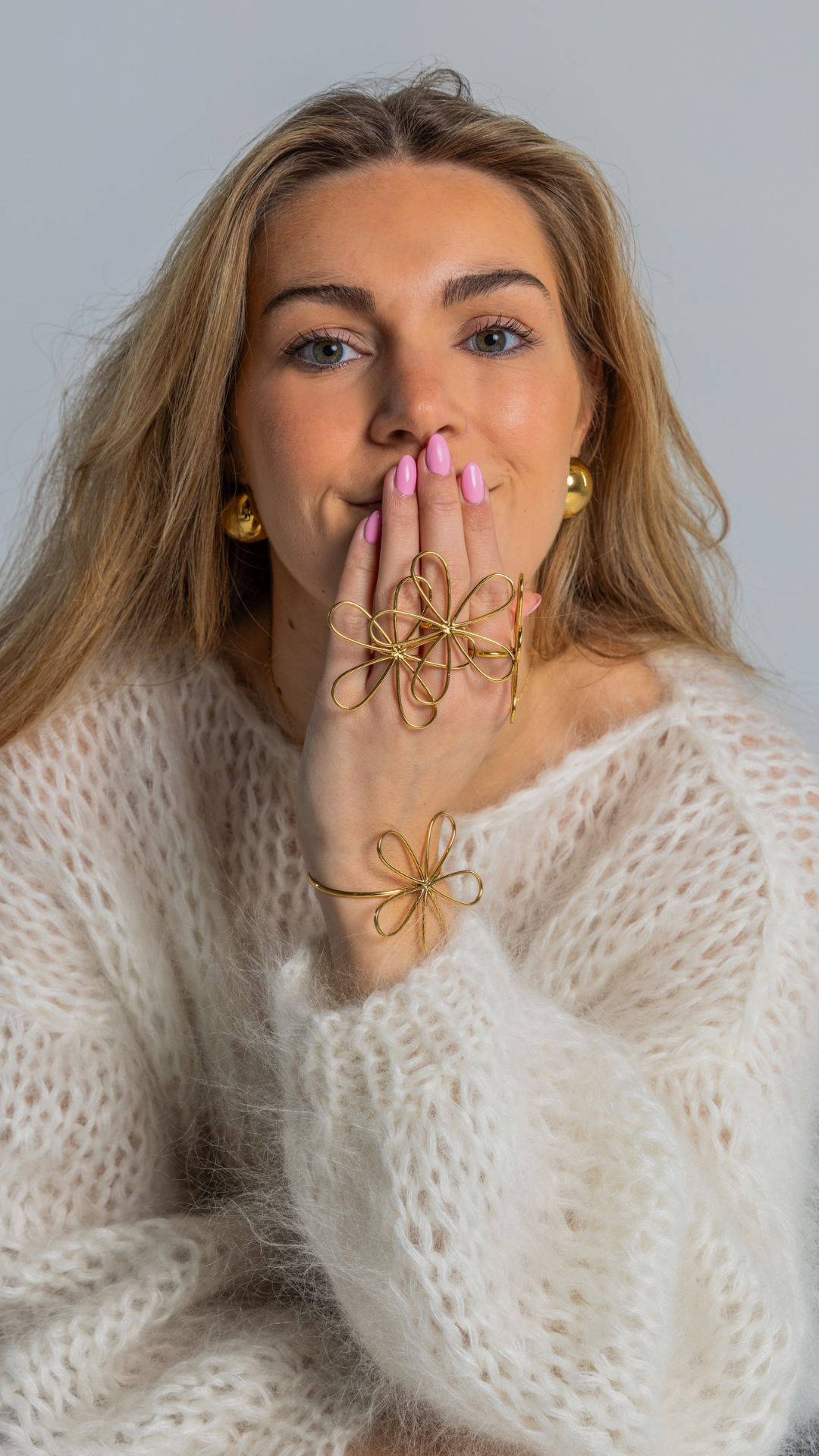 Giant Flower Ring - Gold